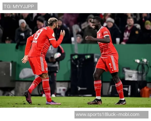 拜仁对阵弗赖堡海报发布迪亚斯卡尔贝斯特齐亮相剑指三分