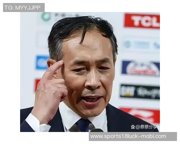 老里直言球队表现不佳却将责任推给裁判与他人缺乏自省意识 老里直言球队表现不佳却将责任推给裁判与他人缺乏自省意识